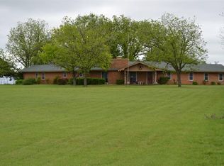2320 N Cummings Dr, Alvarado, TX 76009