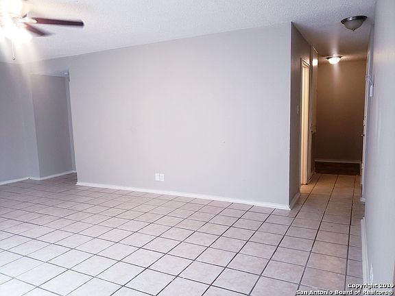 3rd image of 3709 Candlewind Ln
