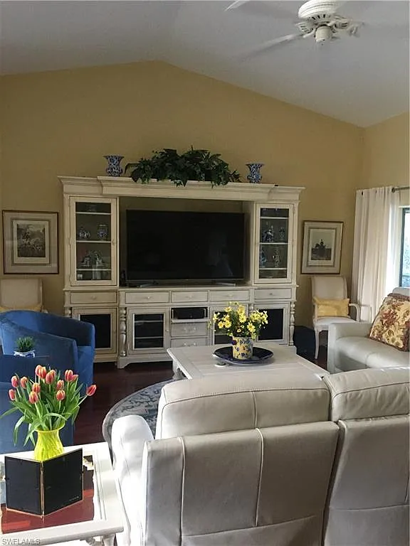 3 bed, 2.0 bath, 1800 sqft, $10,000 — Photo 3