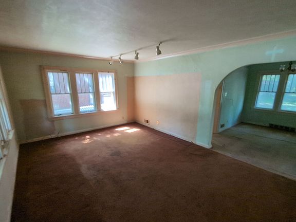 2nd image of 3827 Adams Ave
