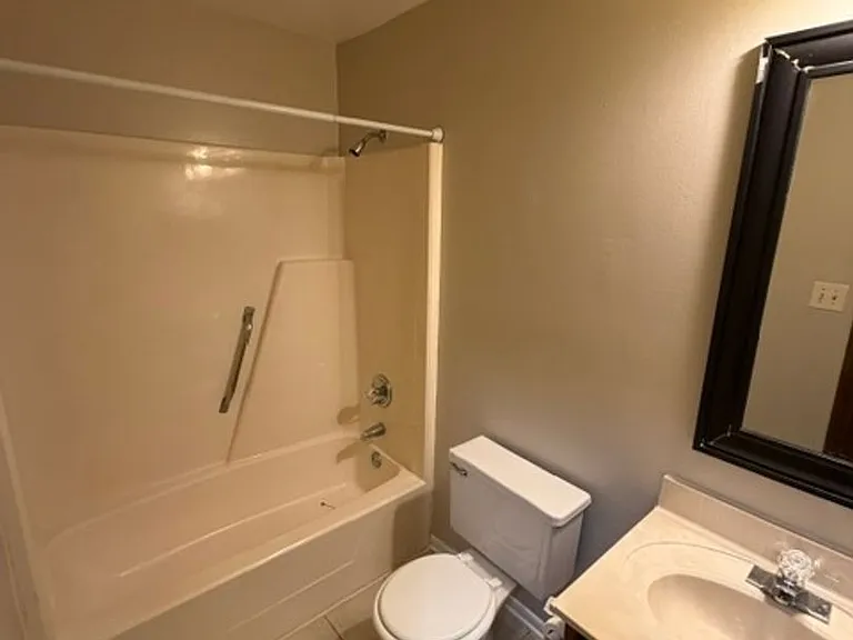 3517 Gowan Ln — Photo 11