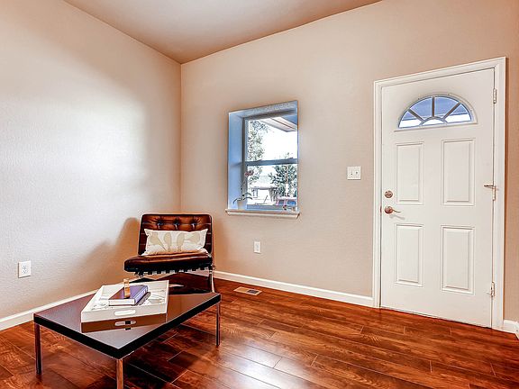 5th image of 1517 King St