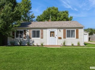 3805 10th Avenue Ct, Moline, IL 61265