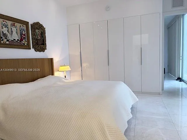 881 Ocean Dr #L2 — Photo 12