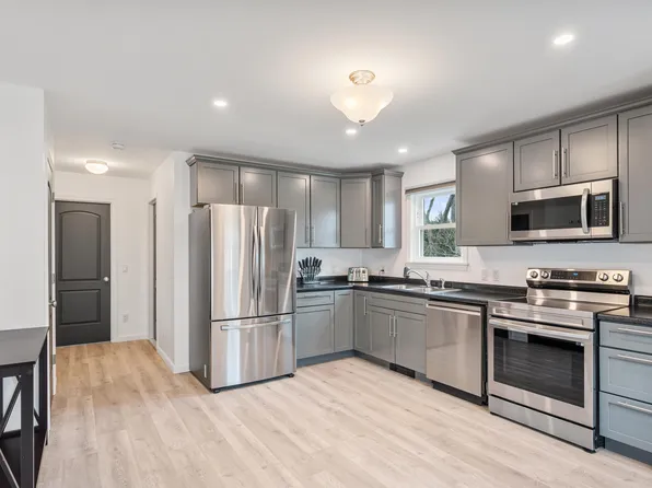 29 Victor Place, Rutland City, VT 05701