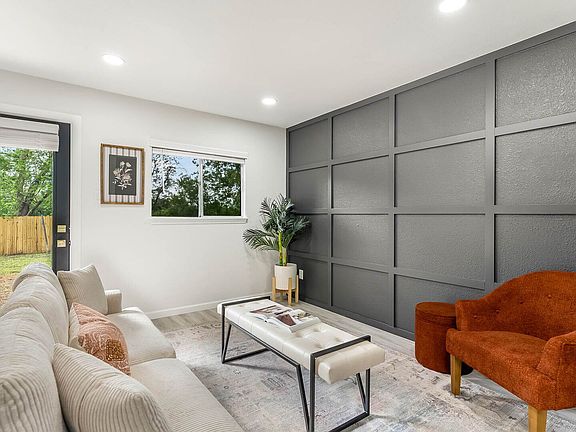 4th image of 11418 Chapala Way