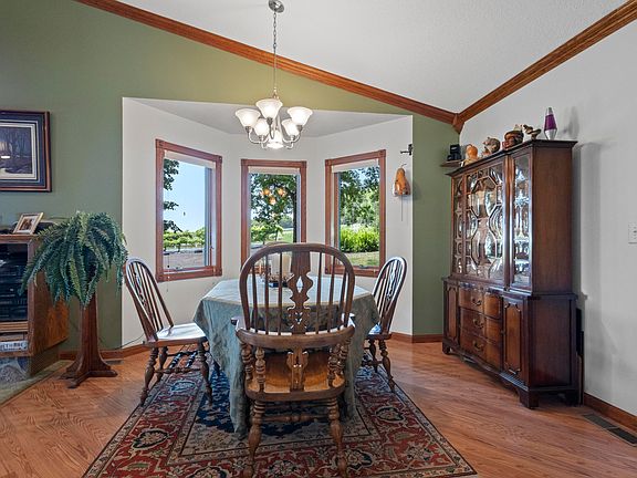12th image of 11761 Lake Rd