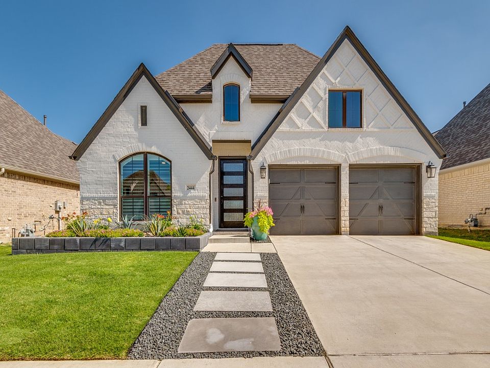 1st image of 2444 Lazy Dog Ln