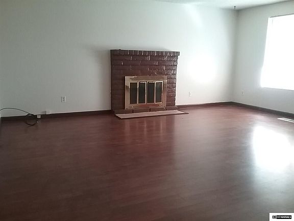 3rd image of 2977 Waterfield Dr