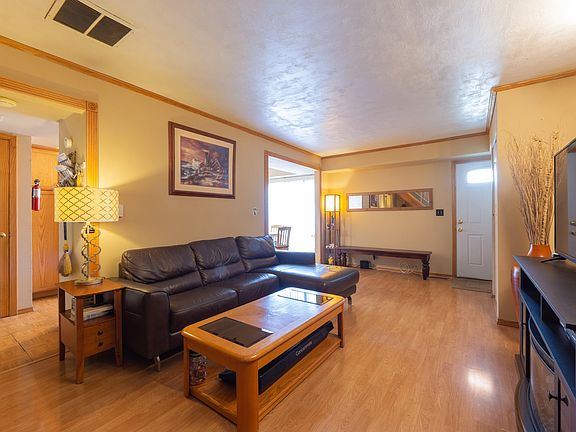 2nd image of 2205 Brittany Ct