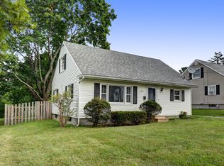 7 Crane Ave, Pittsfield, MA 01201