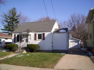 1640 Spruce St, Oshkosh, WI 54901