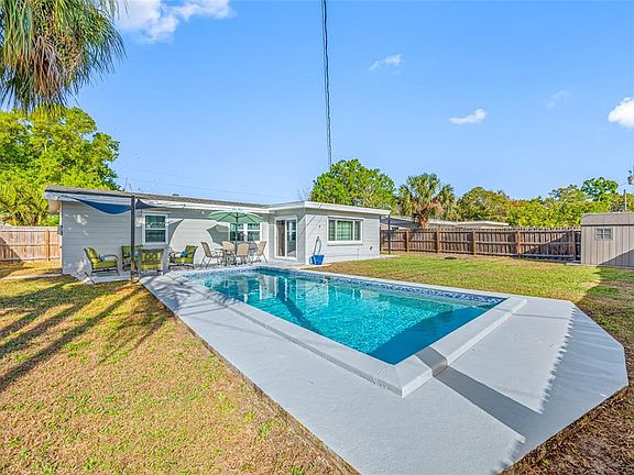 2nd image of 8335 Robin Rd