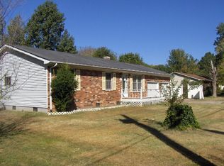 200 Bucy Cres, Paris, TN 38242