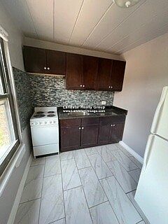 1st image of 1360 W Touhy Ave APT 510