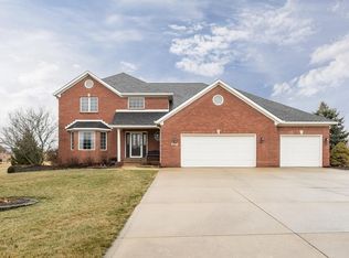 4588 Roxbury Dr, Pittsboro, IN 46167