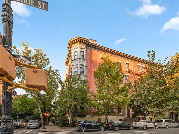 99 State St APT 4E, Brooklyn, NY 11201