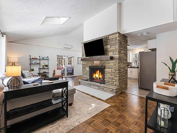 Living room TV and fireplace