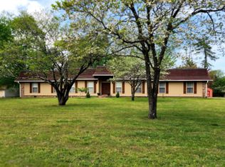 5017 Twin Lakes Dr, Old Hickory, TN 37138