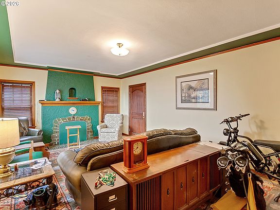 4th image of 5135 NW Saint Helens Rd