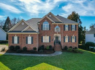 2720 Stratford Hall Dr, Raleigh, NC 27614