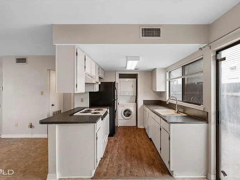 236 Settlers Park Dr — Photo 20