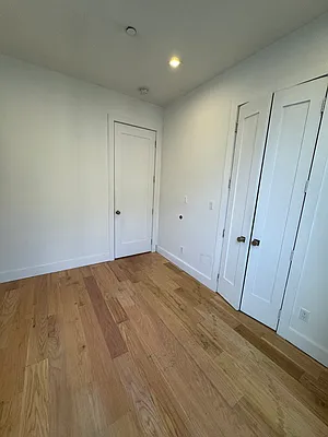 Rented by Lodger Corp | media 6