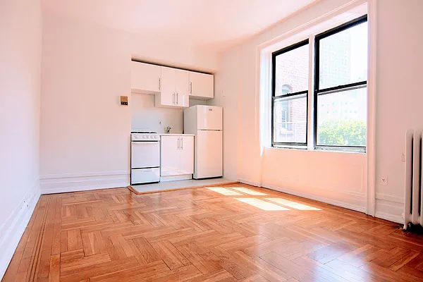 Rented by GPA Realty | media 19