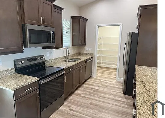 2727 Canoe Ln — Photo 3