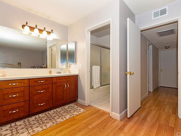 3rd image of 13420 Tracy St APT 6