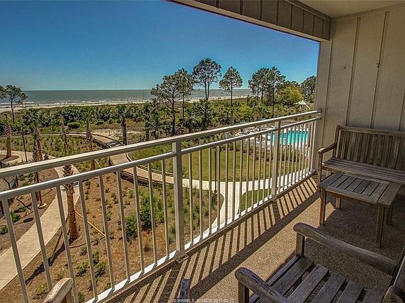 2nd image of 43 Forest Dr APT 305