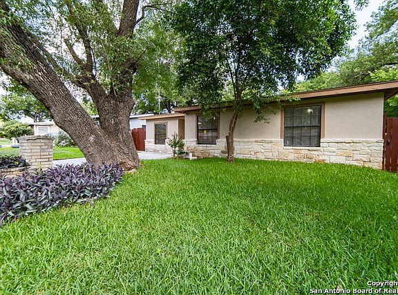 3rd image of 315 Beryl Dr