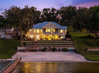 12943 SE Sunset Harbor Rd, Weirsdale, FL 32195