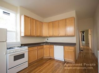 1141 W Wolfram St APT 3, Chicago, IL 60657