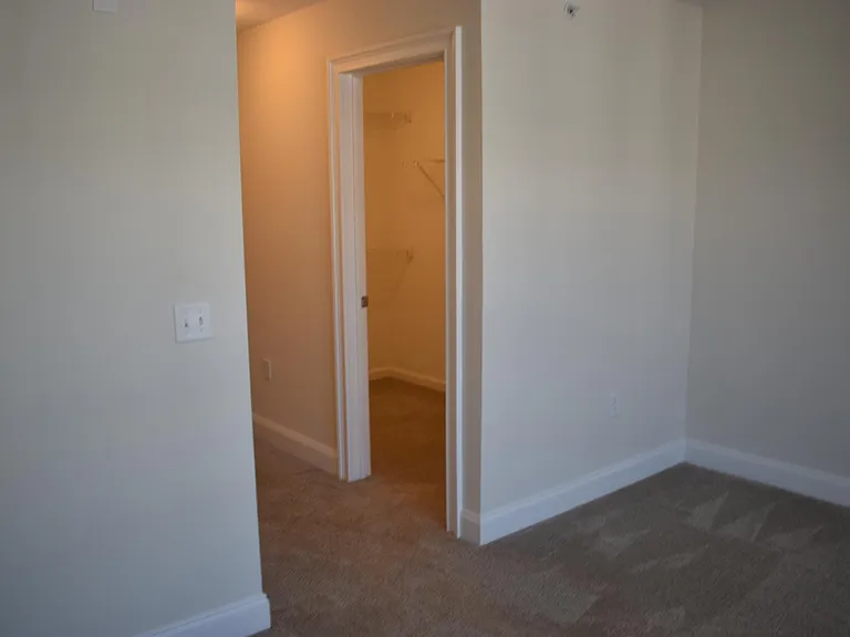 16 Emily Ct — Photo 12