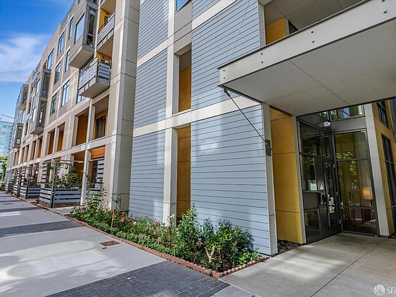 3rd image of 335 Berry St Unit 305