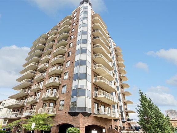 5th image of 411 W 46th Ter APT 504