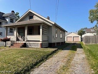 2nd image of 406 E Kline St