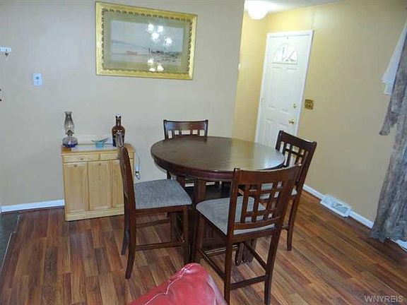 5th image of 404 Cleveland Dr