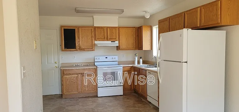 715 SW Laurel St — Photo 10