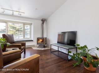 3049 Rangeview Dr, Jackson, WY 83001