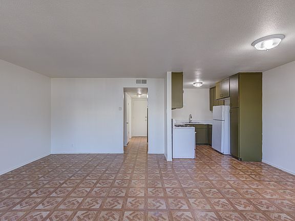 2nd image of 3792 S Normandie Ave