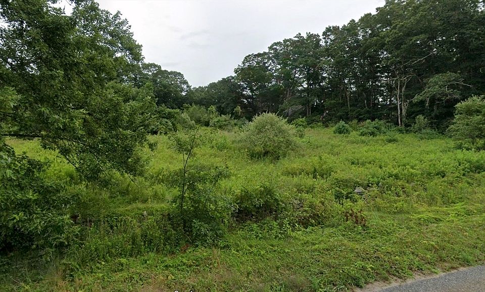 2nd image of 285 Plain St