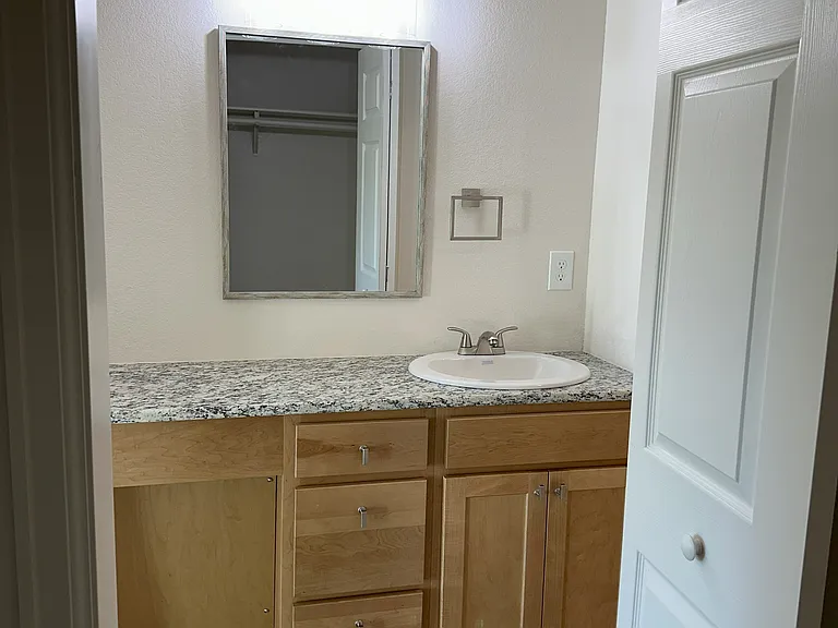 1744 Mariposa Rd #B-2 — Photo 14