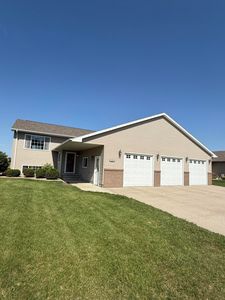 1809 Thomsen Pl, Mitchell, SD, 57301