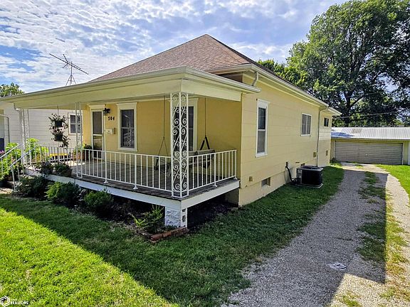 3rd image of 704 N Walnut St