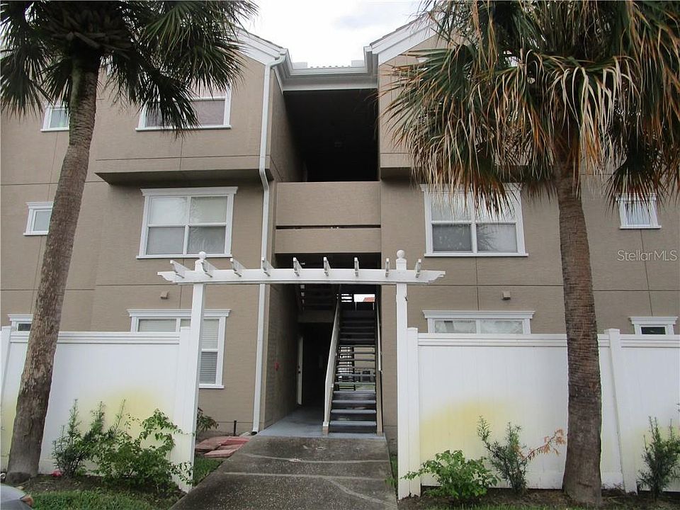 1st image of 15215 Amberly Dr APT 1010