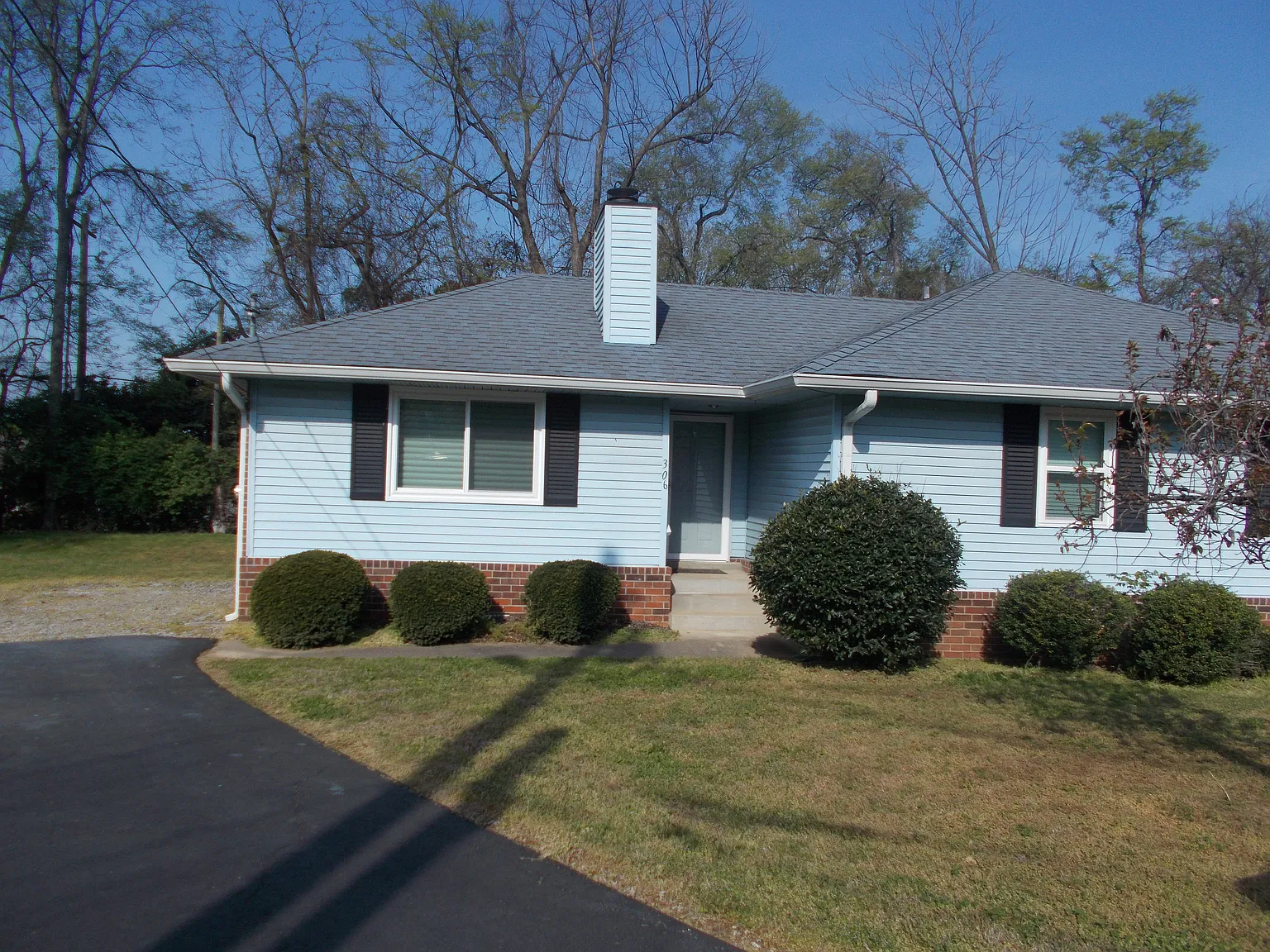2 bed, 890 sqft, $1,400 — Photo 1