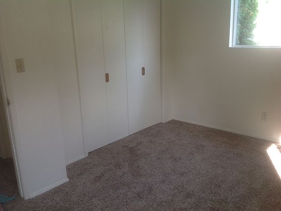 3rd image of 1111 N Bel Air Dr