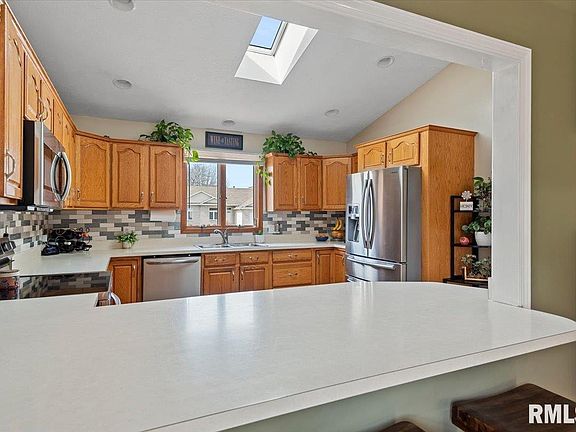 5th image of 2806 Haggard Dr